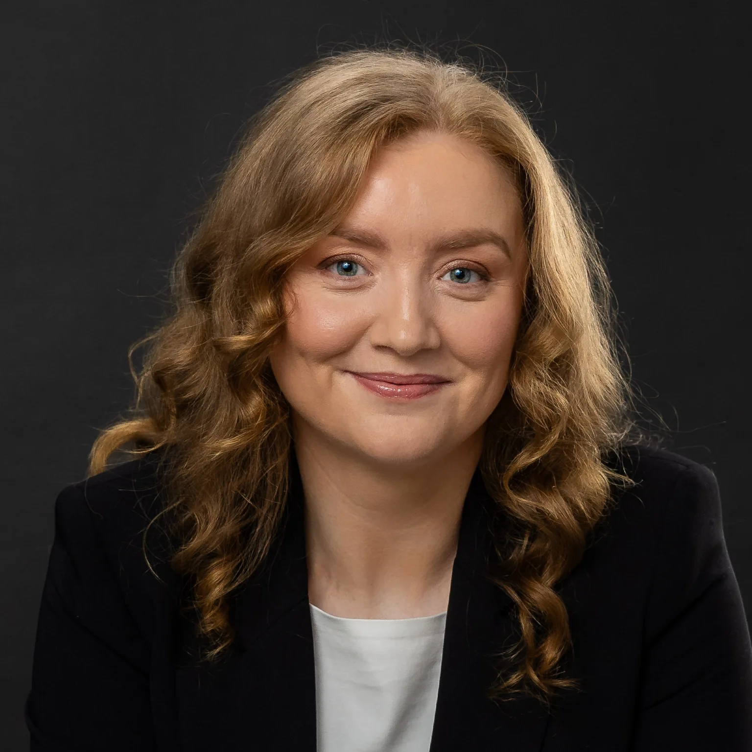 Professional headshot of Amy photographed in my co. A natural, confident professional headshot of Amy taken in my private photography studio in Meath, just outside Dublin, created for LinkedIn, websites, and personal branding.Meath studio