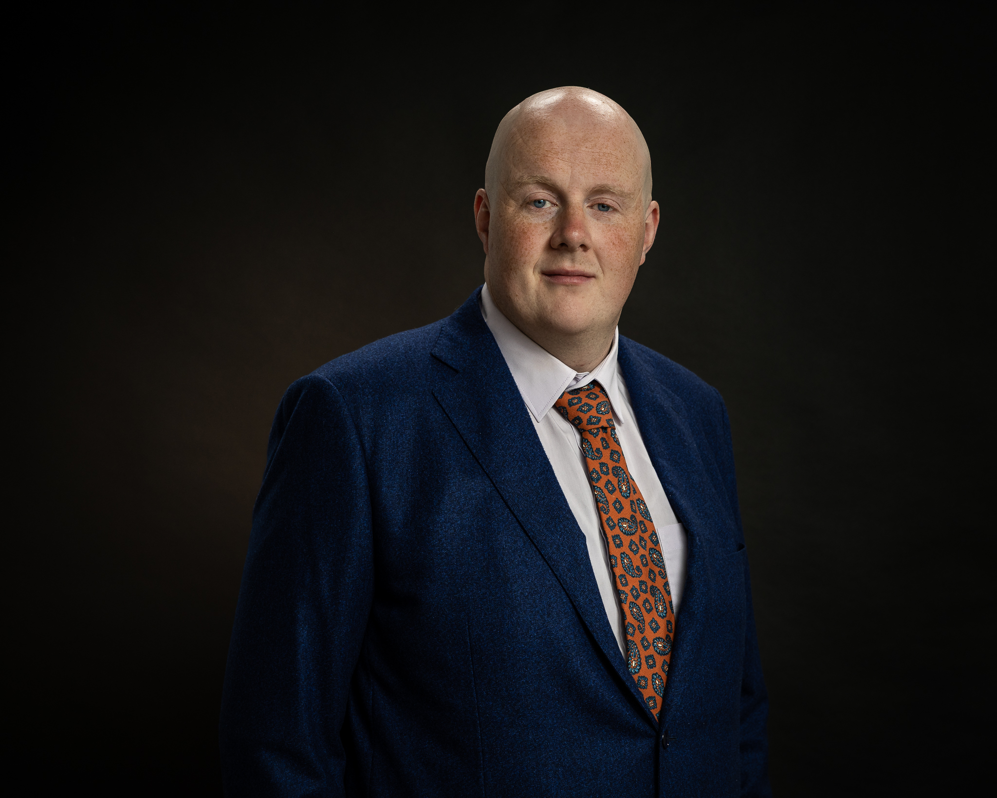 Relaxed professional headshot of Ross, a medical engineer, for professional and business use